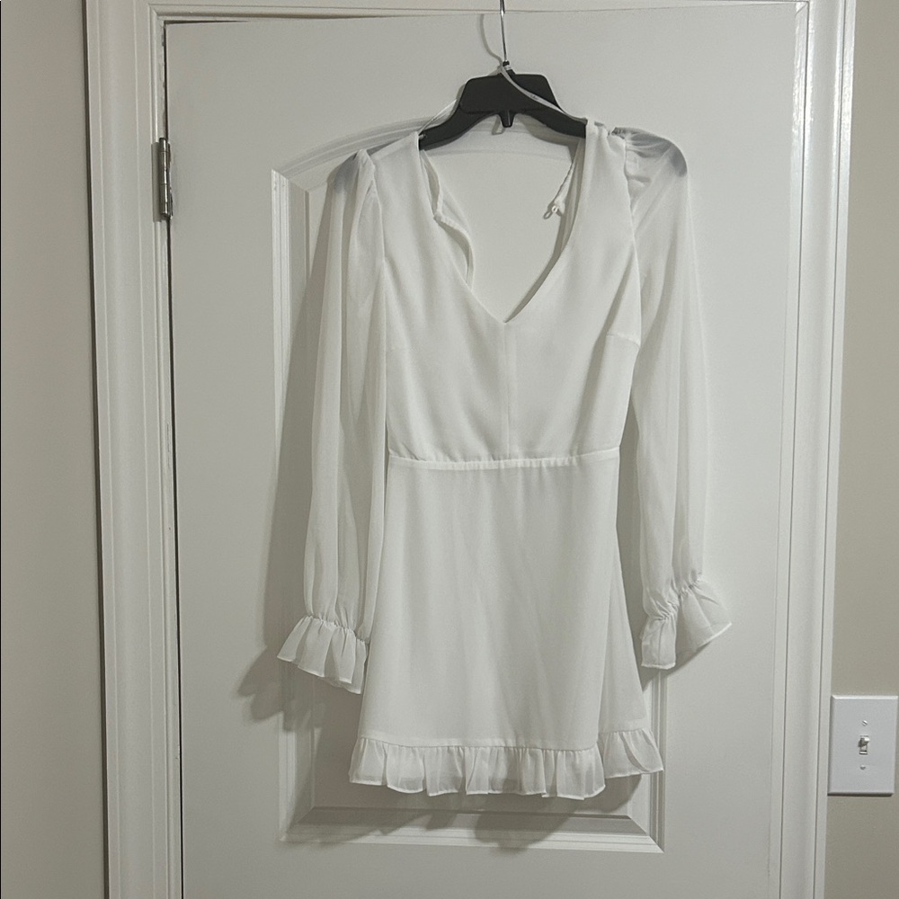Lulu's Elegant white dress